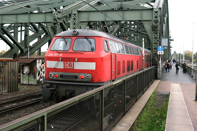 218 137-8, Hohenzollernbrücke Köln