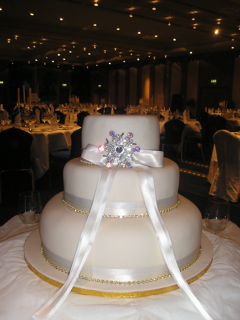 Ivory Brooch Wedding Cake