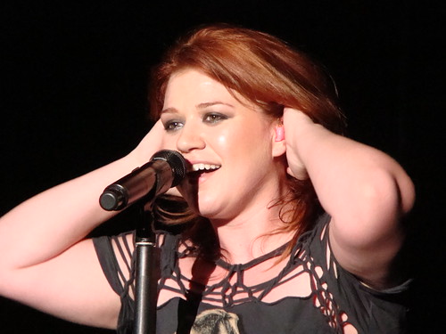 Kelly Clarkson | vagueonthehow | Flickr