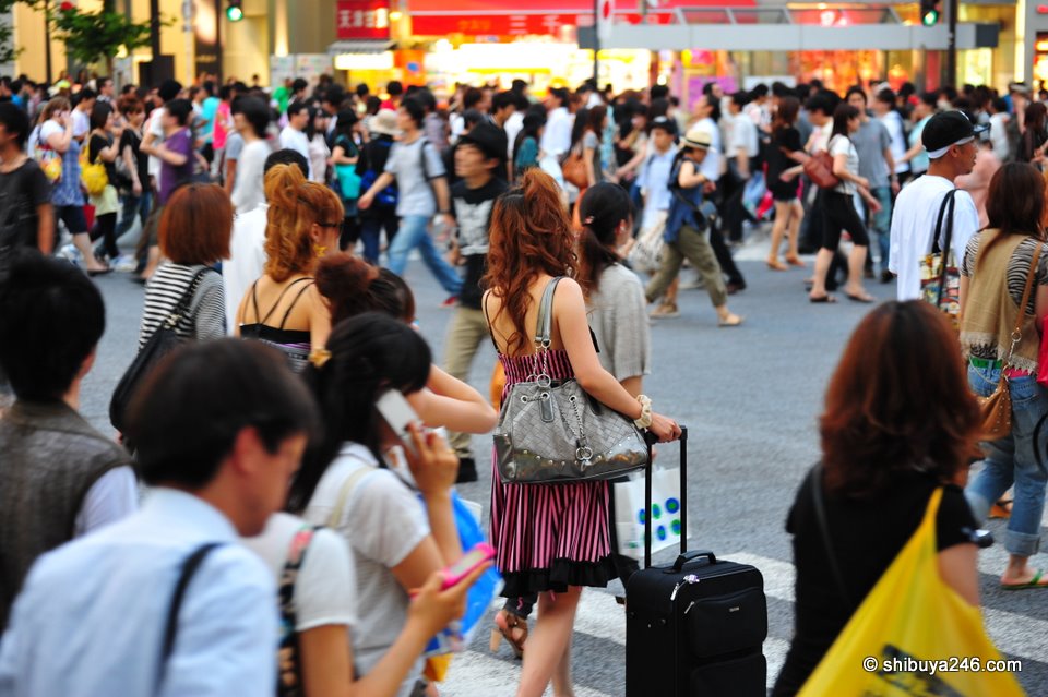 Plenty of fashions at this busy Shibuya scramble crossing