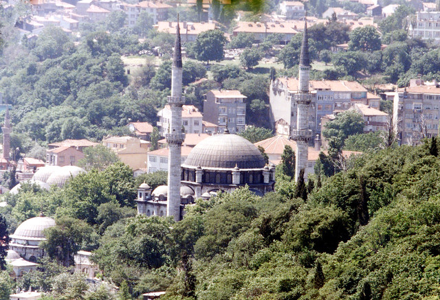 010.06.1997 Istanbul Mosquée d'Eyüp vue depuis la colline du café P. Loti