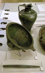 Dendra t.12: Bronze vessels