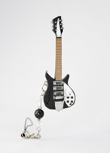 Miniature Guitar | by Sonahawk