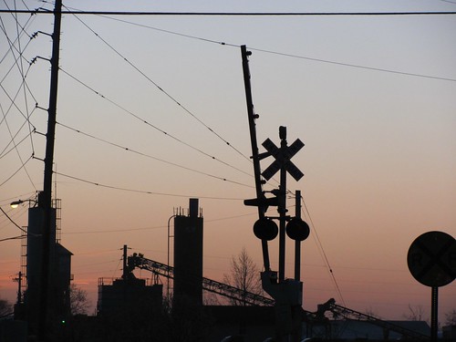 morning signs industry silhouette sunrise dawn industrial gates missouri signal railroadcrossing valleypark marshallrd valleyparkmo