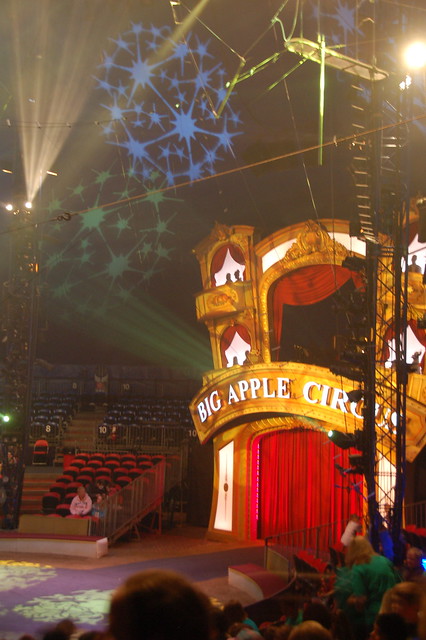 Big Apple Circus at Boston City Hall Plaza, May 2010: The stage & stars before the show