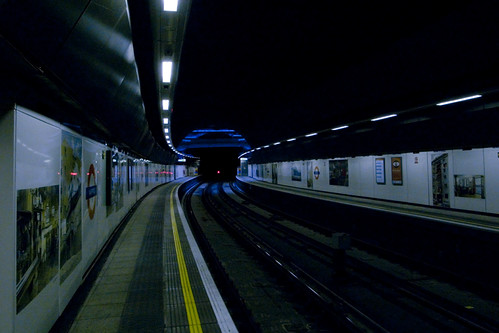 overground underground | by m8roberto