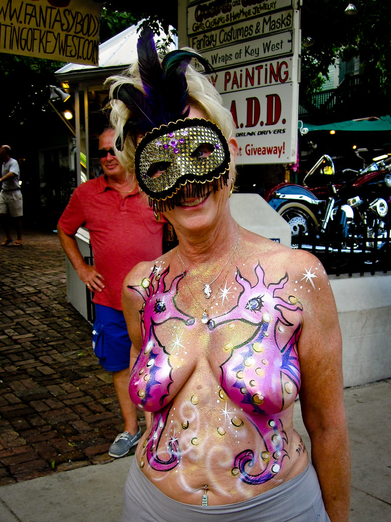Florida Keys 34 - Key West - Body-painted woman.