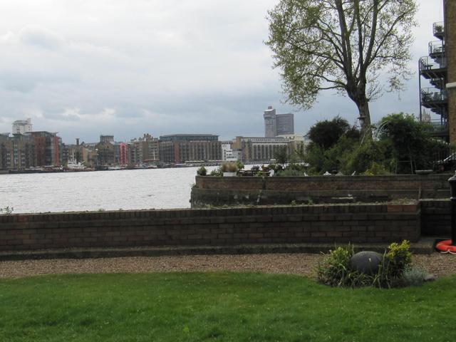 The Thames, from Wapping