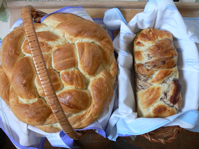 Húsvéti fonott kalácsok / Four braided milk loafs for Easter