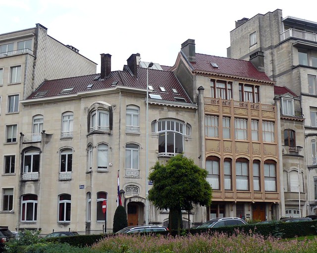 Bruxelles art nouveau (Belgique), Etterbeek, avenue Palmerston / Palmerston laan: hôtel Van Eetvelde (à droite) et son extension (à l'angle)