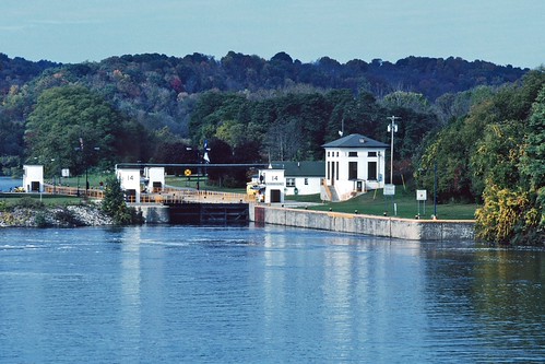 E14 by rexp2, Lock E14 on the Erie Canal at Canajoharie, NY.

Photographed using a Nikkor 80-400 VR lens on a NIko
