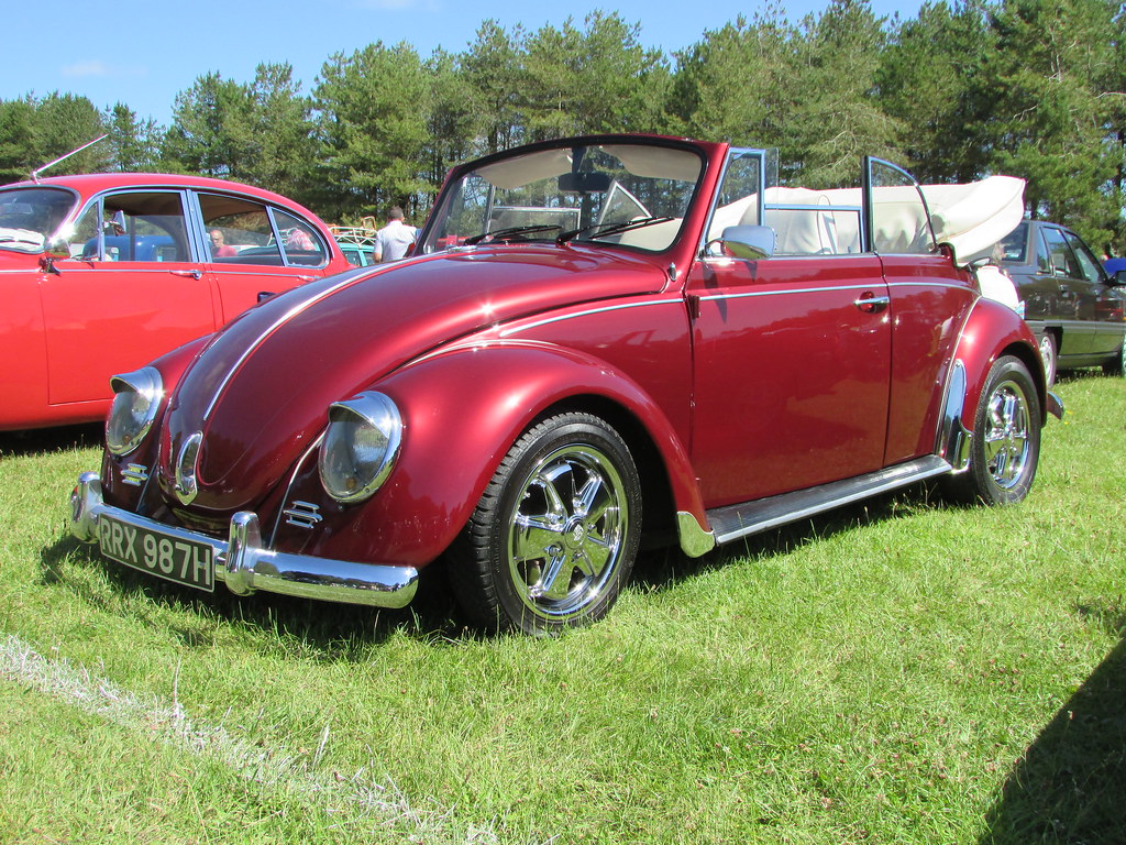 Volkswagen Beetle Cabriolet RRX987H