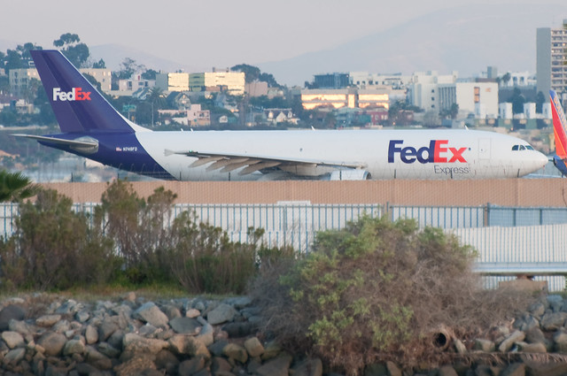 FedEx A300 N749FD taxiing at KSAN