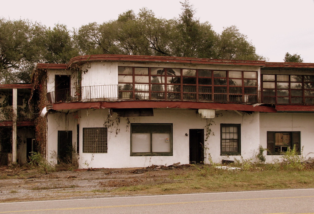 The remains of the Robert E. Lee Motel | This motel along th… | Flickr