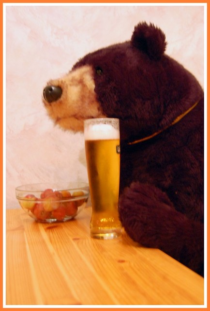 Beer drinking Bear / Õllekaru