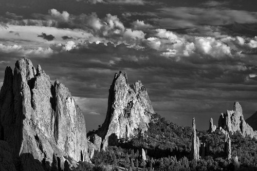 Garden of the Gods - Black and White by dixie_law