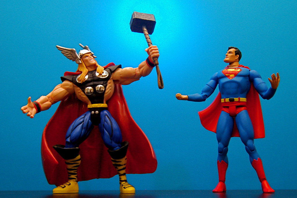 Superman vs Thor: Who Would Win?