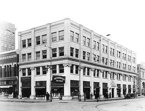 Bitting Building; Wichita, KS | by kendahlarama