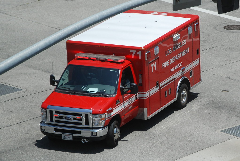 LOS ANGELES FIRE DEPARTMENT (LAFD) | LAFD Rescue Ambulance 7… | Flickr