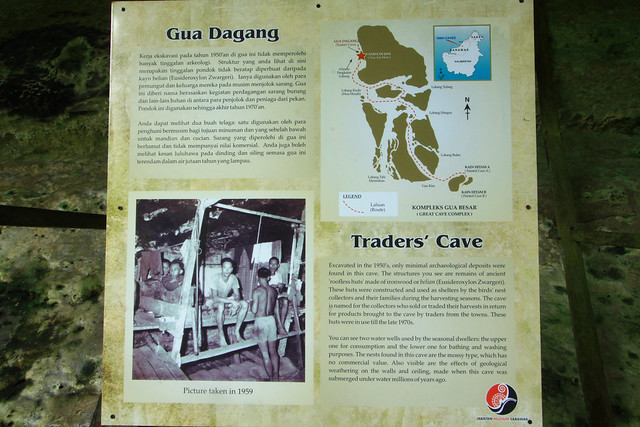 Information Sign, Traders Cave, Niah National Park, Sarawak, Malaysia 1