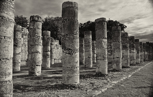 Columns - Temple of a Thousand Warriors by mybulldog