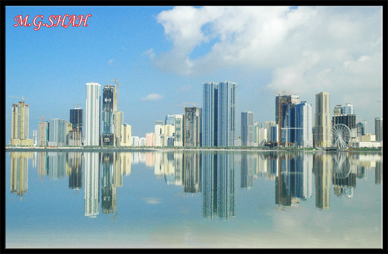 Sharjah  - U. A. E.  -  بحيرة الممزر