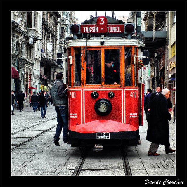 Vintage Tram @ Istiklal Caddesi (Istanbul)