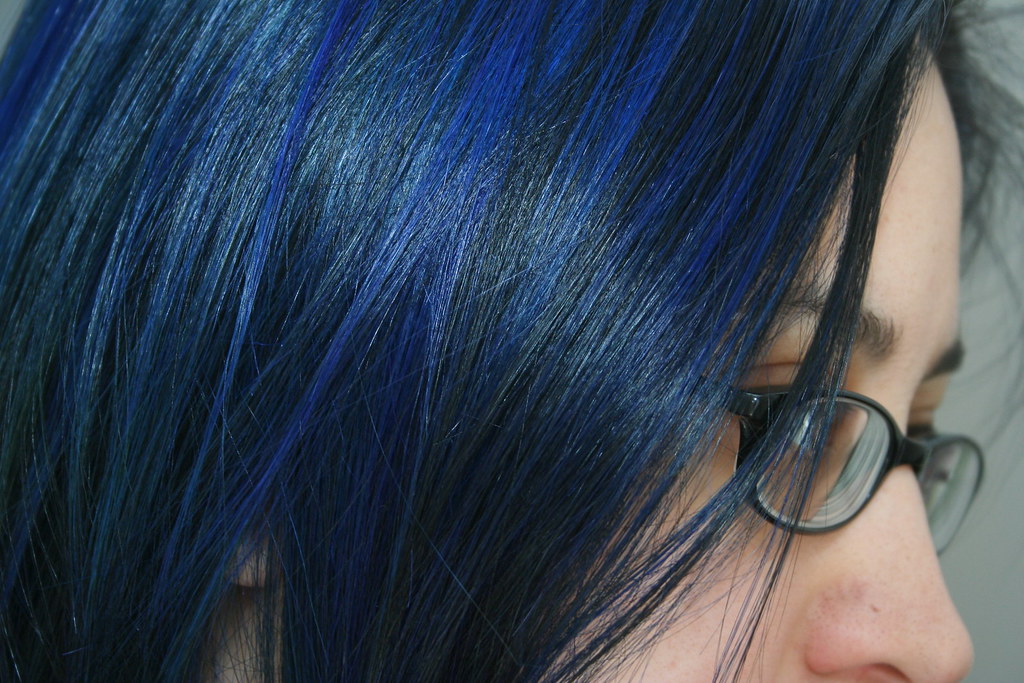 2010-05-14 | Blue envy... Thank you, splat hair dye ;) | _anhdroid | Flickr