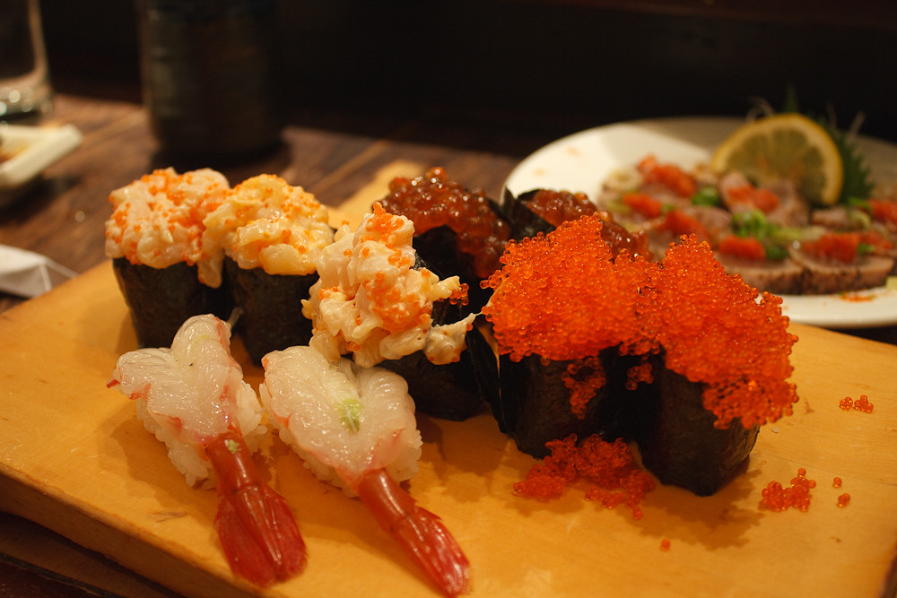 Gunkan sushi, Tobiko (flying fish roe), ikura (salmon roe),…
