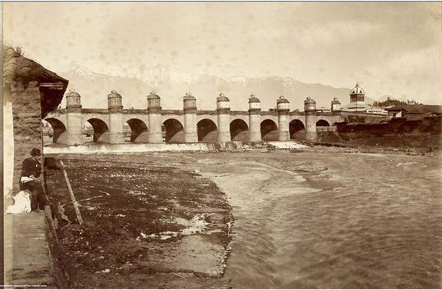 Emilio Garraud el puente de Calicanto cruza sobre el río Mapocho 1860