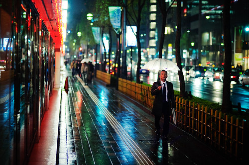 Walk in the rain | Yurakucho, Tokyo by jamesjustin