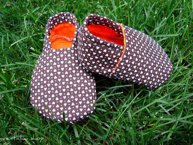 Sweet Hearts Baby Shoes Booties Slippers Crib Shoes