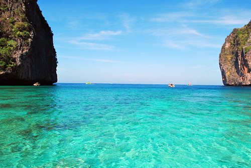 trip travel blue sea vacation white beach water coral thailand island sand nikon phi crystal bangkok clear phuket pattaya d60 1855mmf3556gvr mynameisharsha
