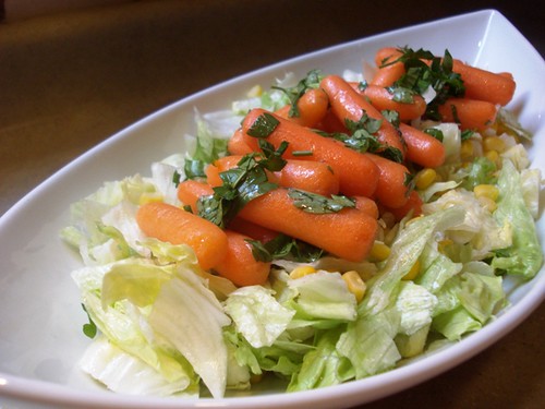 mini carrots salat   سلطه الجزر الصغير | by مــطــبــخ ســـــاره