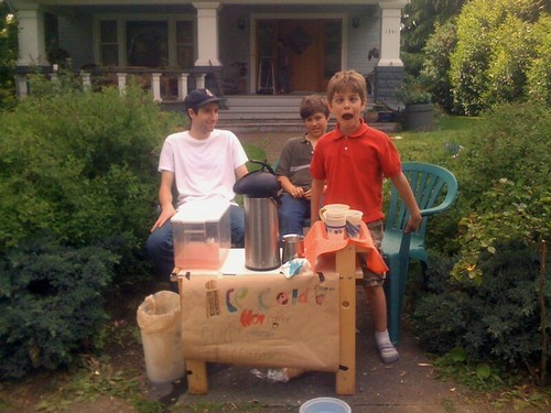 lemonade stand boys | by lydiamariadelapatafria