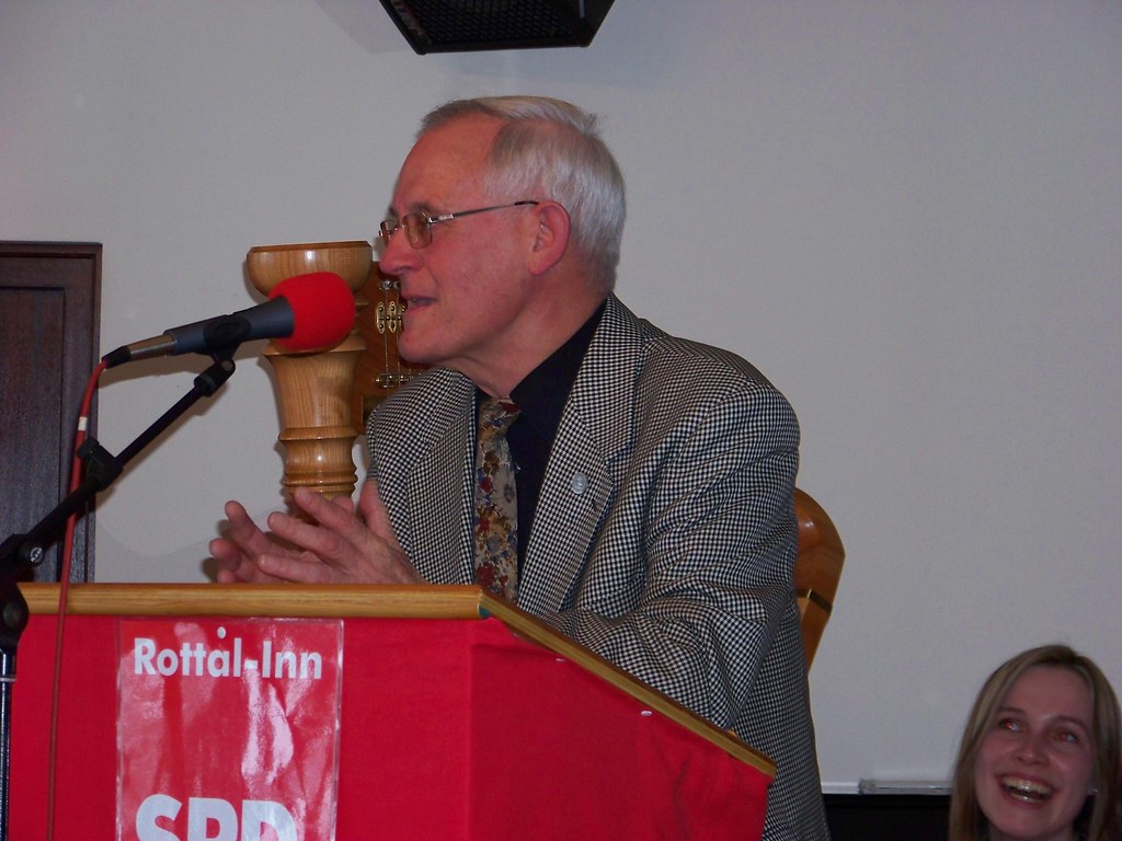 Herr Riedler 2010-02-13 | Altbürgermeister Karl Riedler erhält die Geor… | Flickr