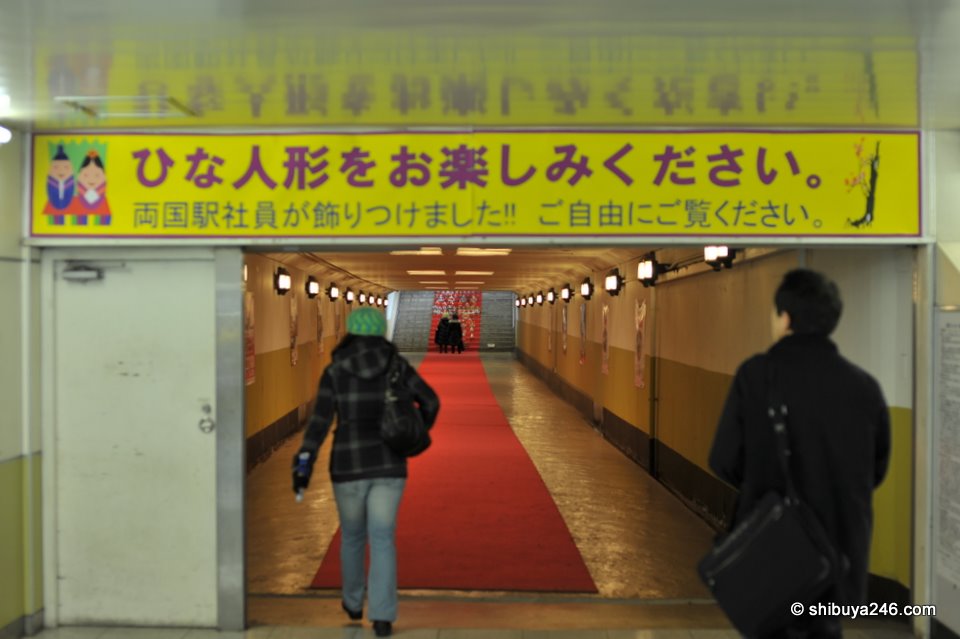 The JR staff at Ryogoku station had put together a display of Hina Ningyo dolls for all to see.