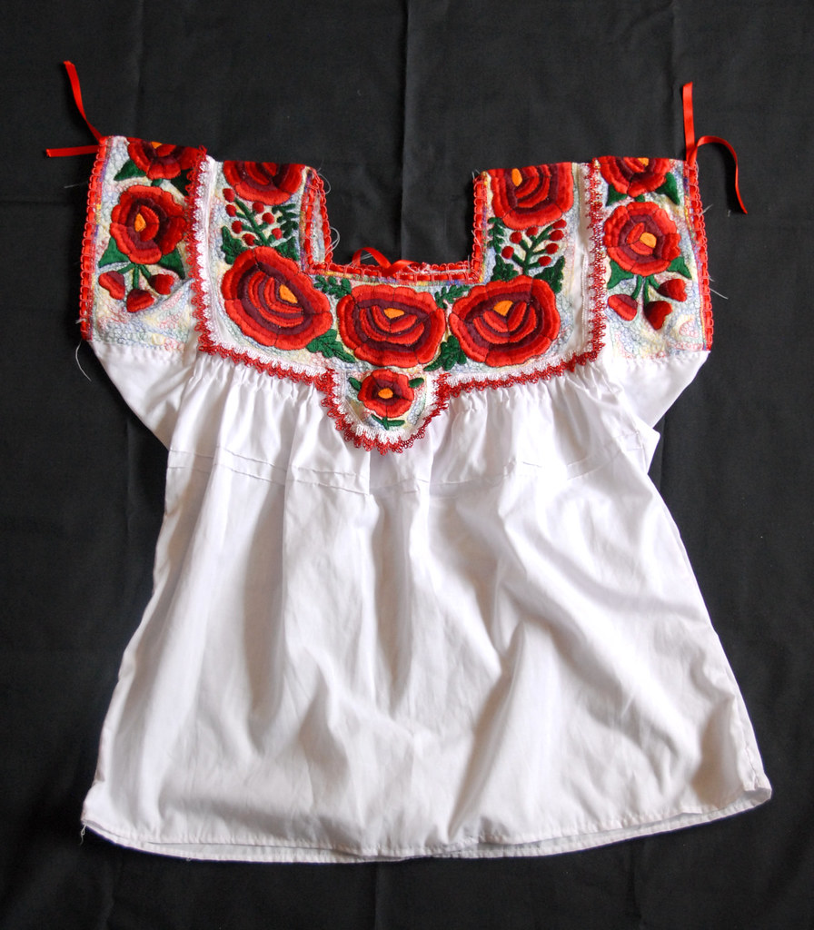 Zapotec Blouse Oaxaca | This festive blouse was made in Mitl… | Flickr
