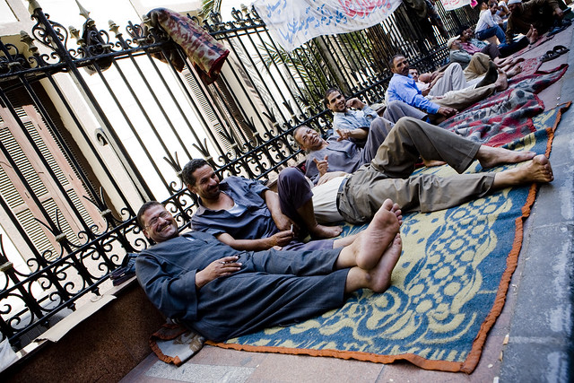 Amonsito workers renew their parliament sit-in عمال أمونسيتو يعاودون الإعتصام