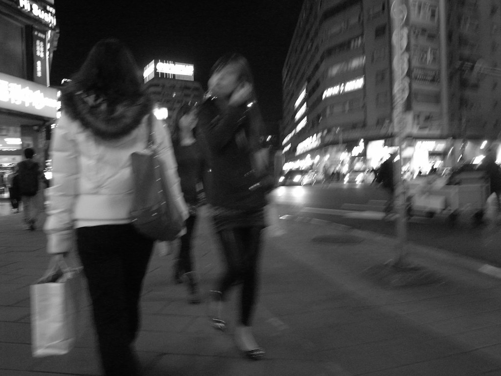 18/365 jan.18 walking from 101 to taipei main station