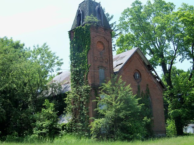 Abandoned Church not absent of spirit