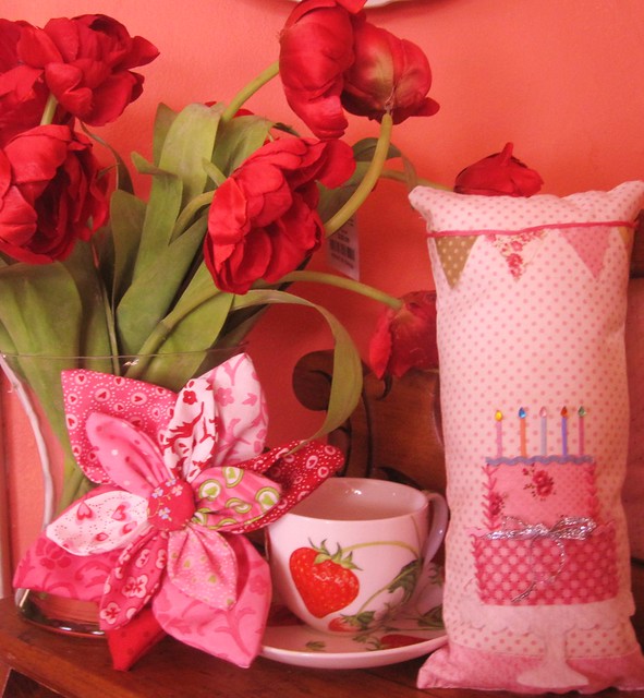 quilted cake pillow and flower