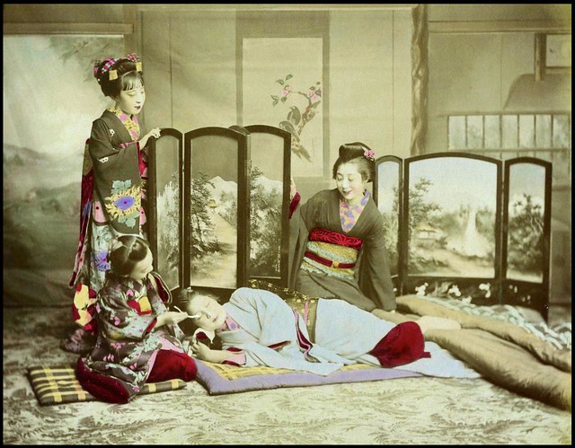 A SLEEPING GEISHA GETS PUNKED AND PRANKED in OLD JAPAN