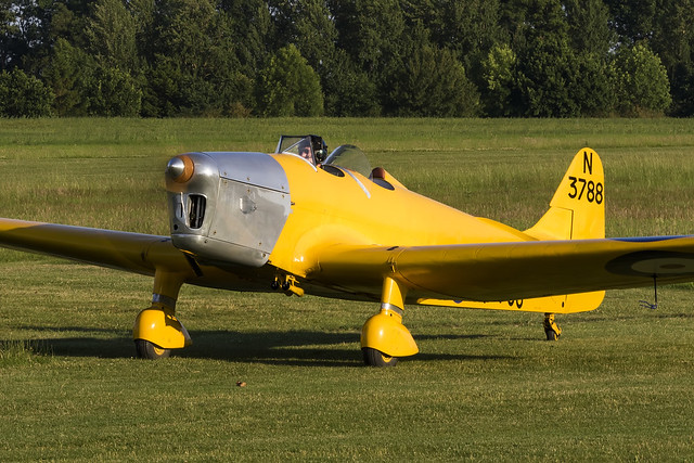 Miles M.14A Hawk Trainer 3 - 2