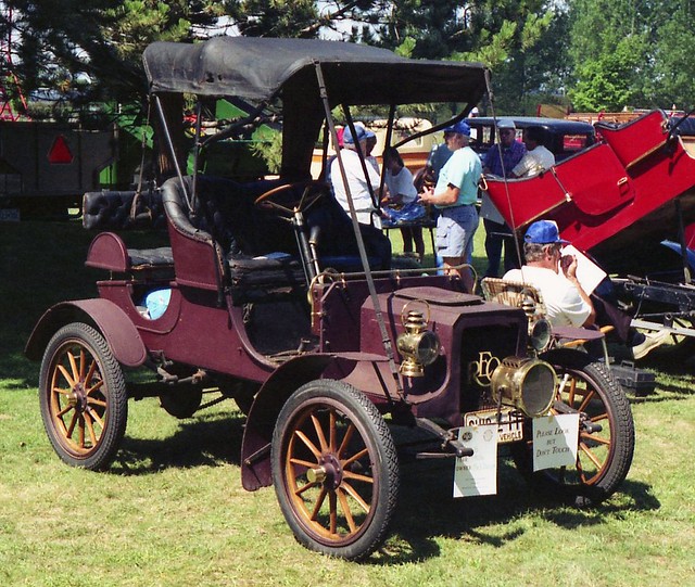 1906 Reo 4 Seat Runabout