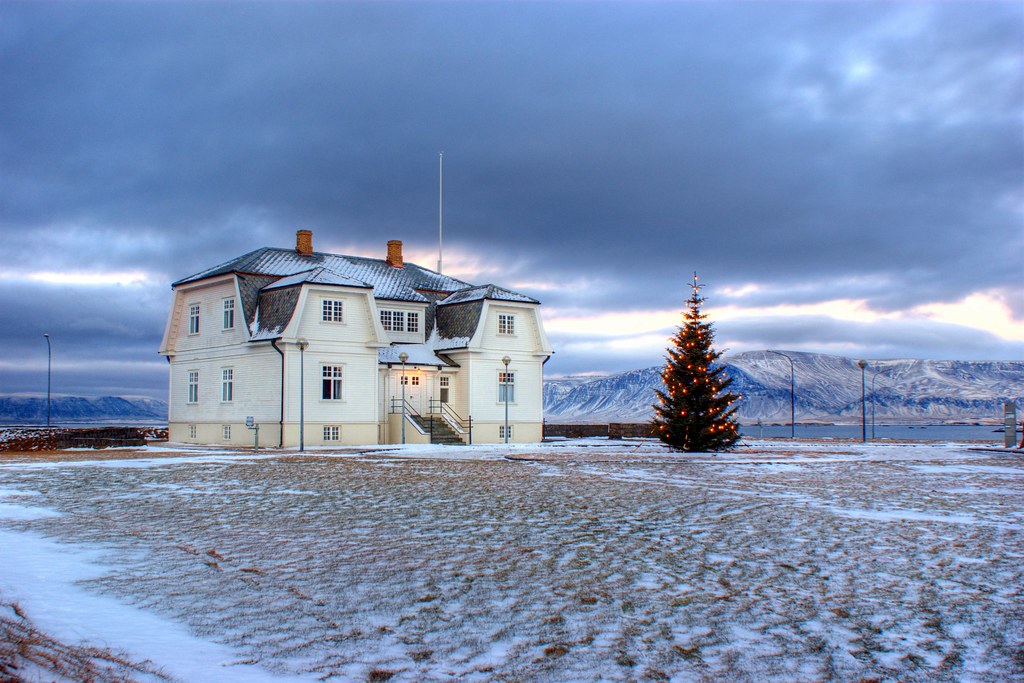 Höfði, Reykjavíkurborg | The Höfði house is famous for hosti… | Flickr