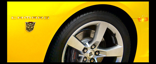 Camaro Yellow Detail