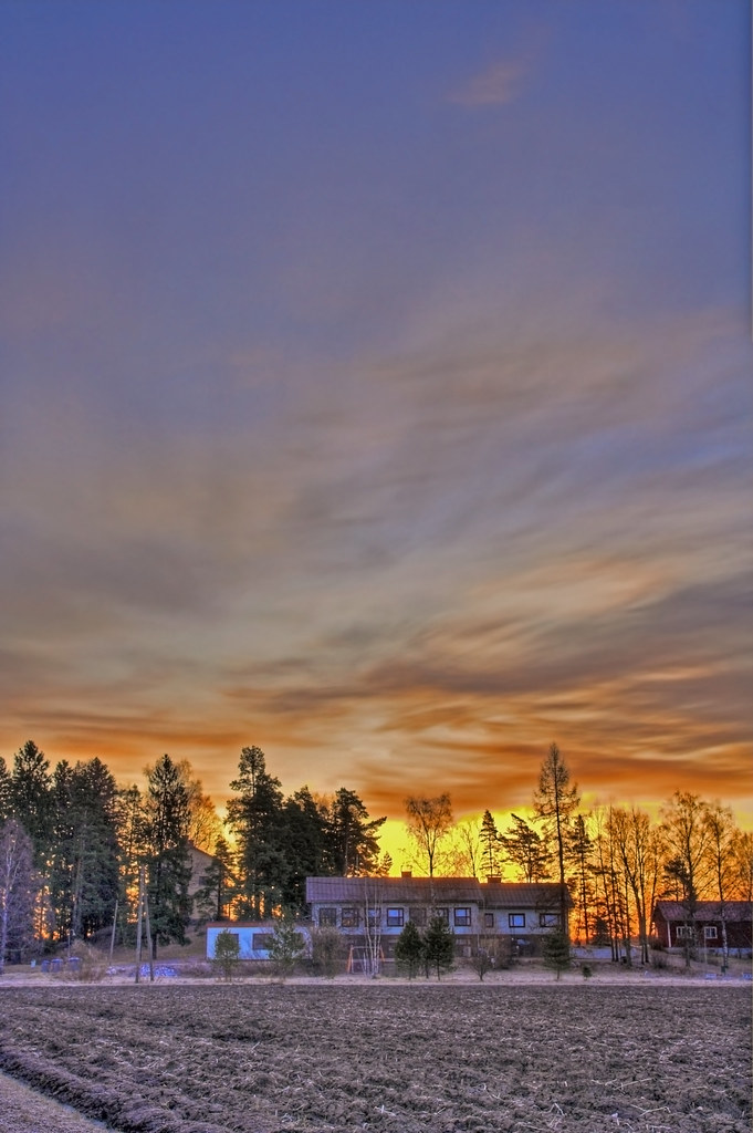 Arola Elementary School Aurinko Nousee Arolan Koulun rake Flickr arola-elementary-school-aurinko-nousee-arolan-koulun-rake-flickr