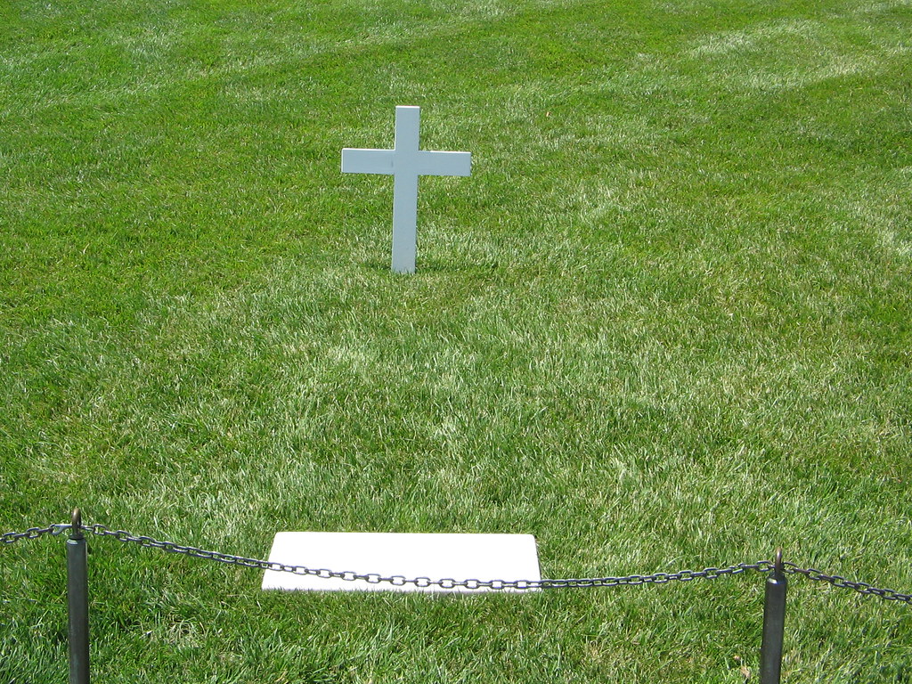 Robert Kennedy's grave | joelaboy88 | Flickr