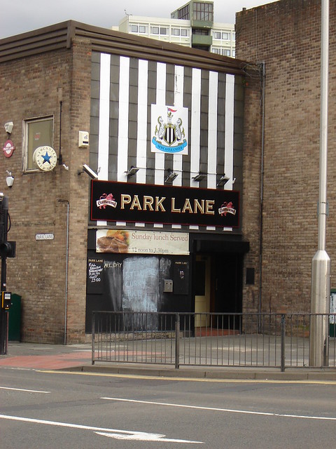 Park Lane Pub, supporting Newcastle United, Gateshead